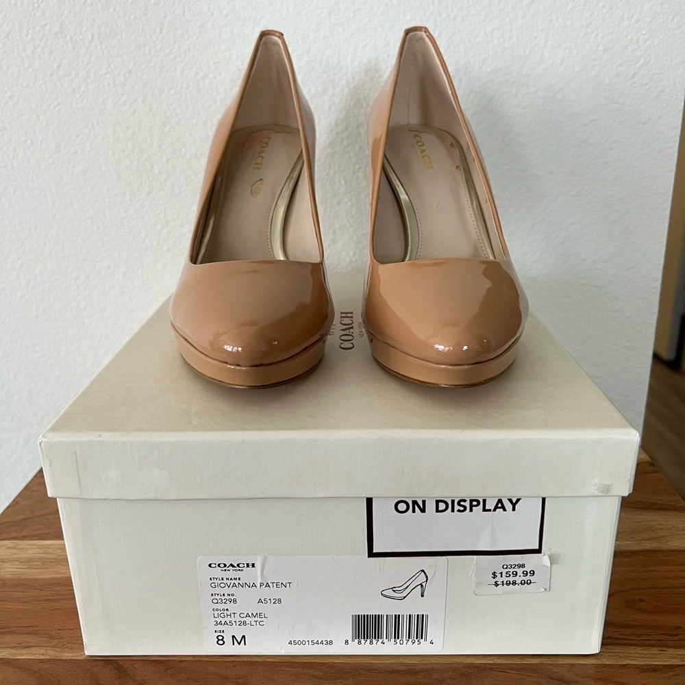 🦂 Coach Light Camel High Heels